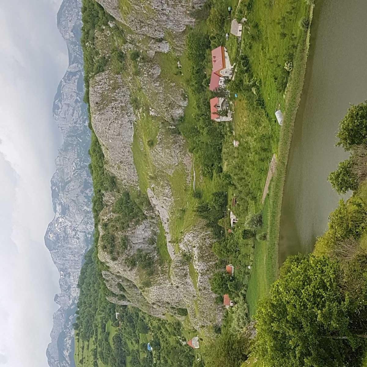 Detached House Milivoje Hotel Poscenje Bagian luar foto